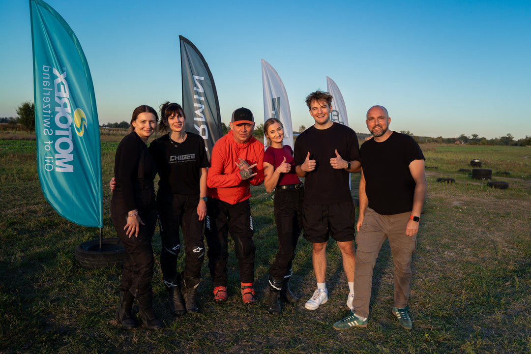 Group photo of the training day participants at Strefa Enduro