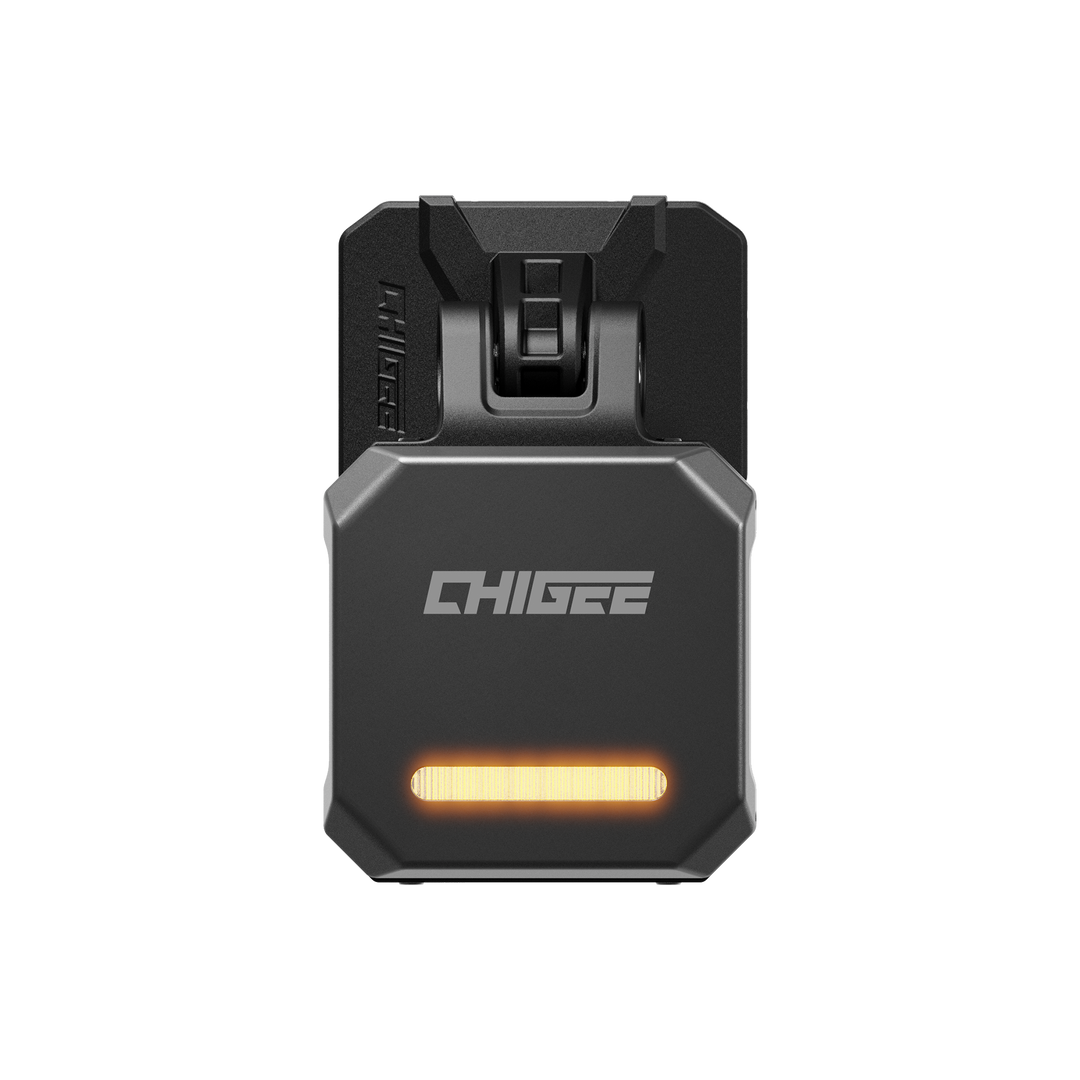 Radar CHIGEE SR-1 od przodu, z listwą LED i logo CHIGEE